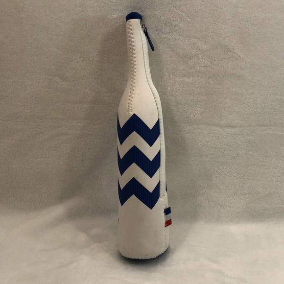 Grey Goose Vodka 14” Coozi Keep Cold Zip Up Liquor Bottle Holder Blue & White. - Picture 6 of 11